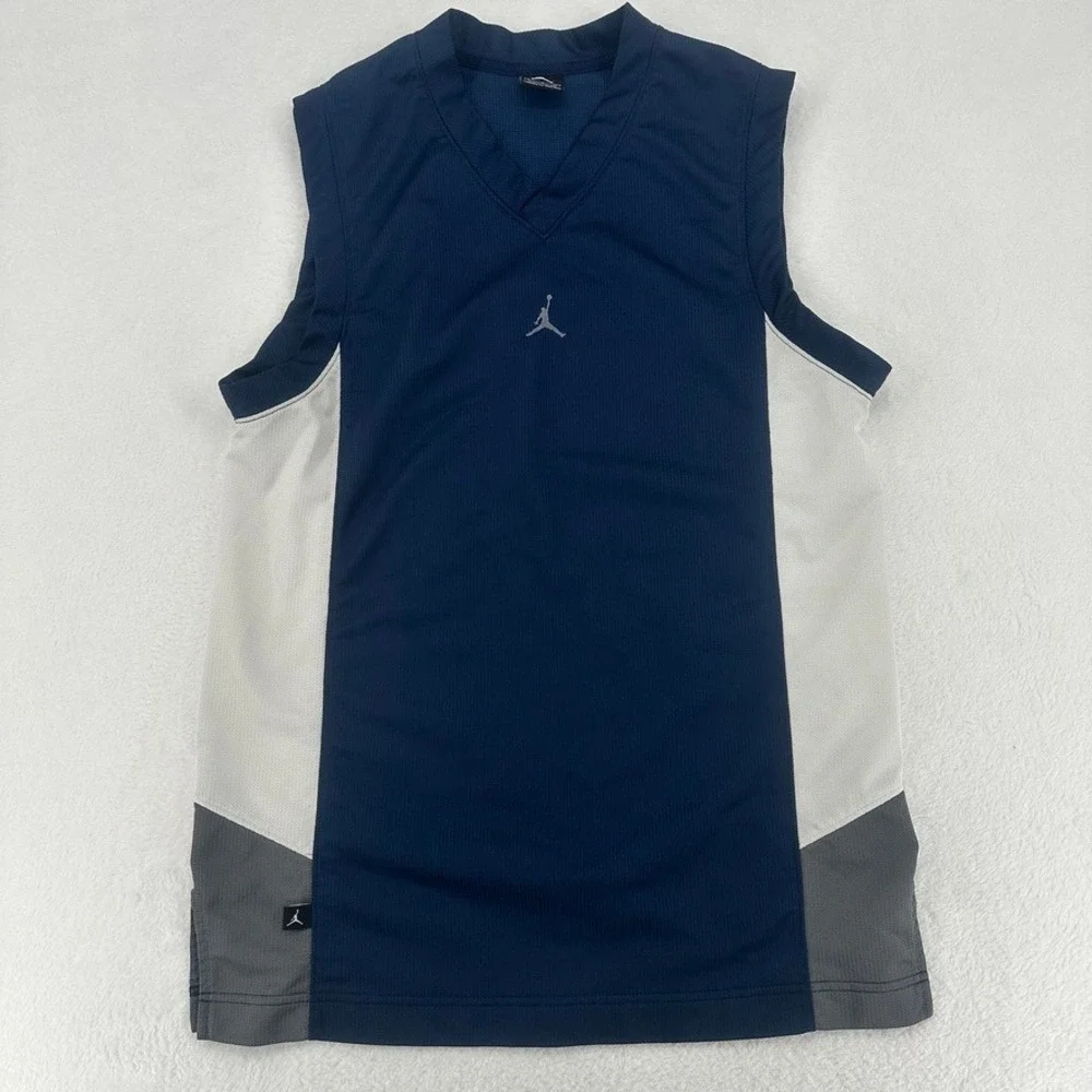 Jordan Sleeveless Athletic V Neck Top Blue‎ Gray Size Small